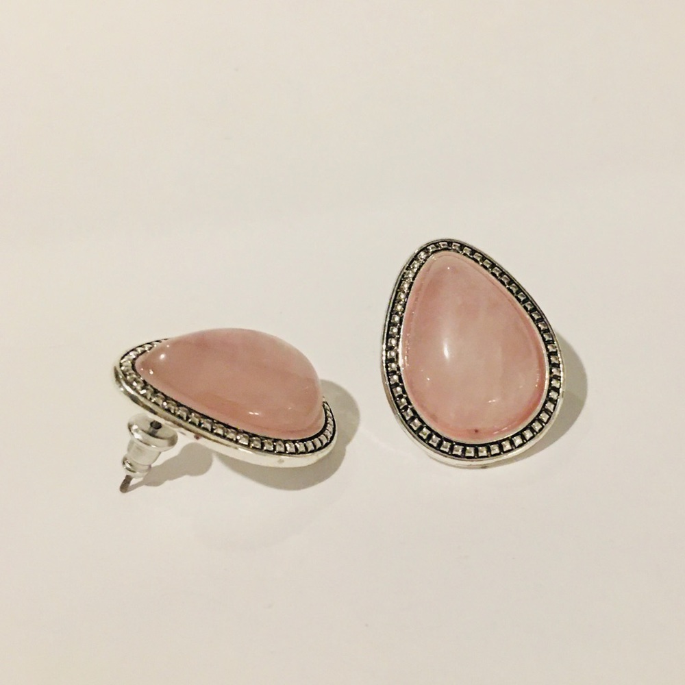 Natural rose quartz silver tone stud earrings - Picture 2 of 8